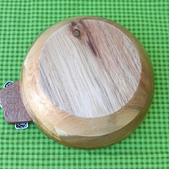 NWT BOSTON INTERNATIONAL CUTTING BOARD AND SERVING BOWL SET - Picture 10 of 13